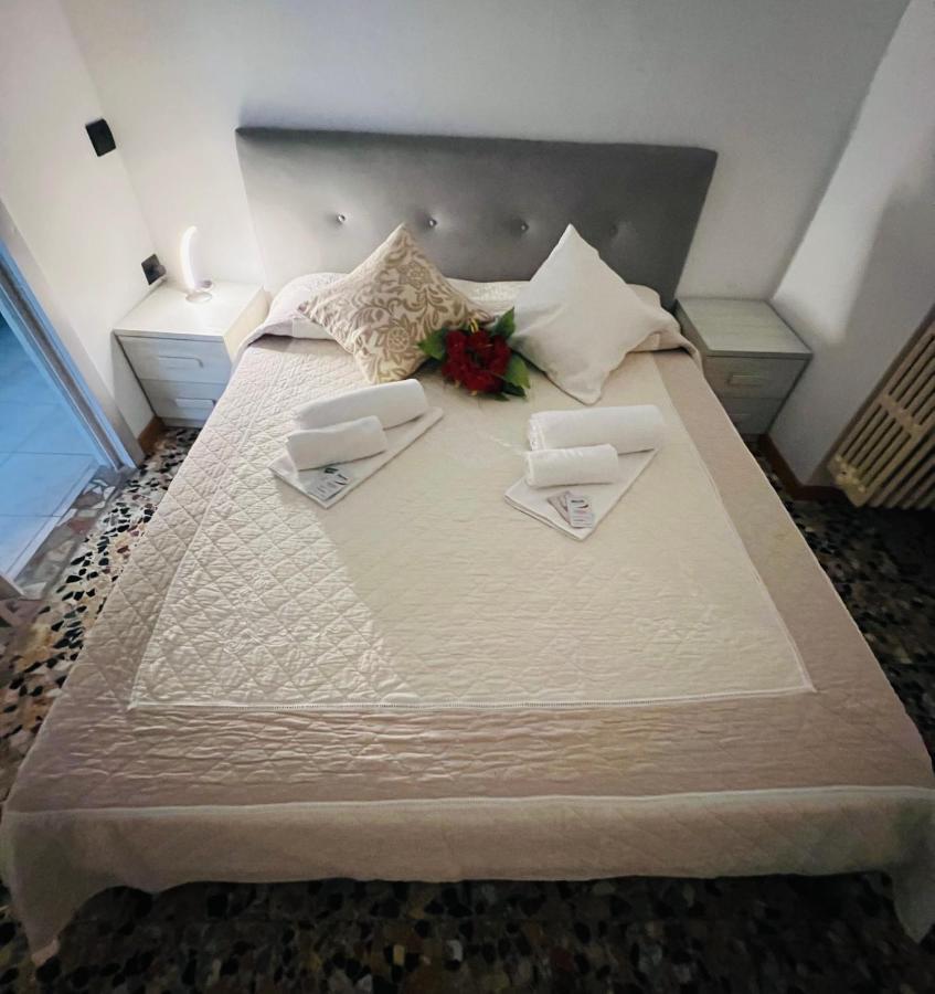 Casa Vacanza Elena فيرونا المظهر الخارجي الصورة